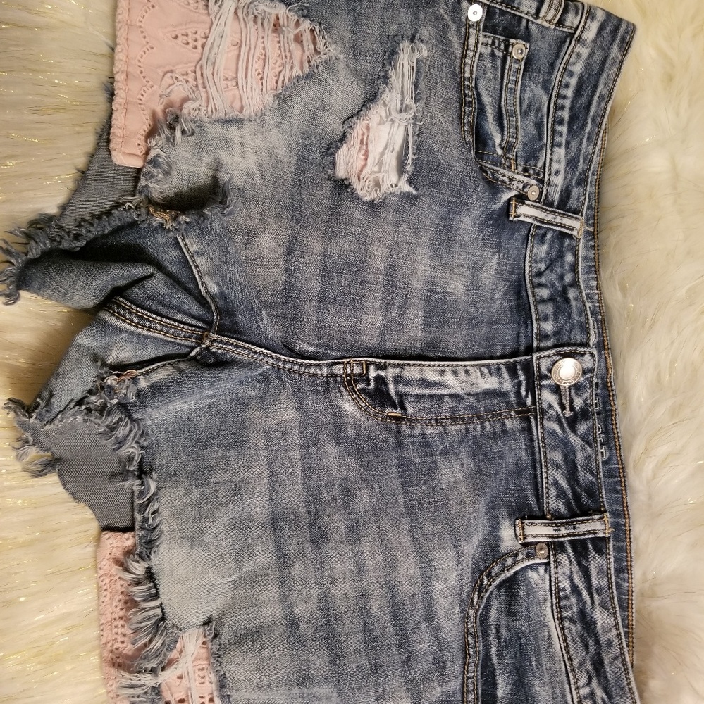 American Eagle shorts!